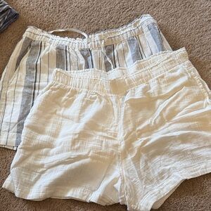 GAP High Waist Striped and White Shorts